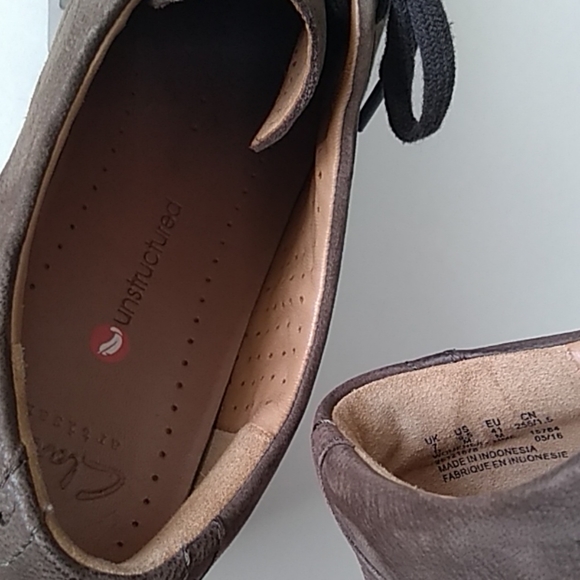 Clarks - Picture 6 of 8